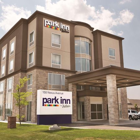 Park Inn By Radisson Brampton, On Kültér fotó